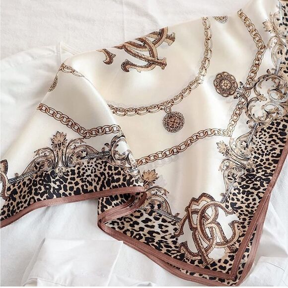 Leopard chain Silk Scarf